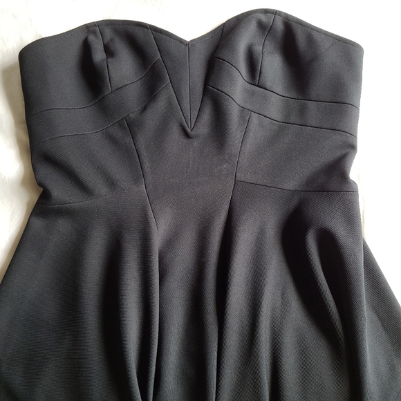 Strapless little black dress by ZAC POSEN. Size 8 - Picture 9 of 12